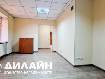 комерційна за адресою Центральний бульв., 19б