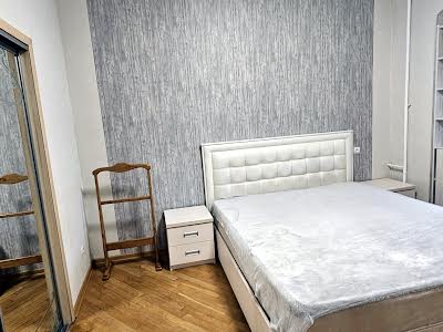 квартира по адресу Івана Богуна, 4