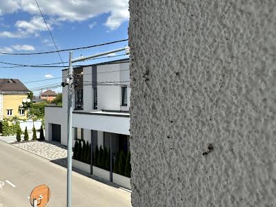 дом по адресу 4-а Будівельників, 16