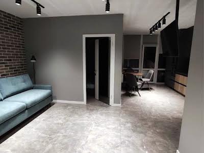квартира по адресу Черновола просп., 16г