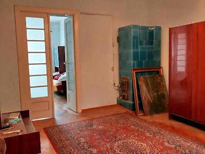 квартира по адресу Черновцы, Українська, 2