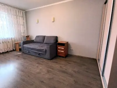 квартира за адресою Драгоманова вул., 1-Л