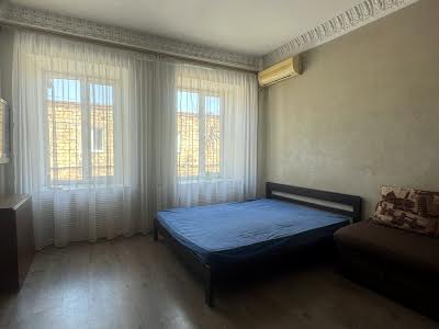 квартира по адресу БХмельницкого, 57