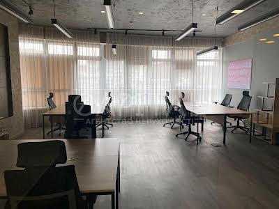 коммерческая по адресу Кловский спуск, 7
