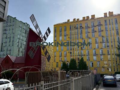 квартира за адресою Регенераторна вул., 4 к1-9
