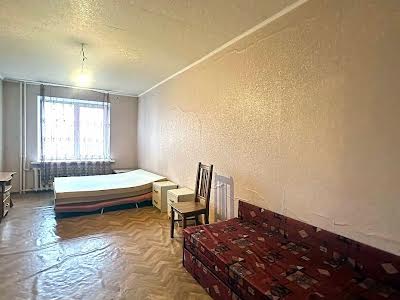 квартира за адресою Анни Ахматової вул., 16-Б