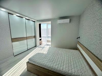 квартира за адресою Набережна Перемоги вул., 44