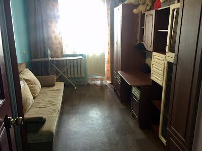 квартира за адресою Захисників України вул. (1-го Травня), 15