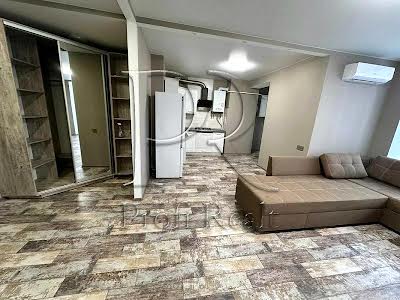 квартира за адресою Героїв Небесної Сотні просп., 126/17