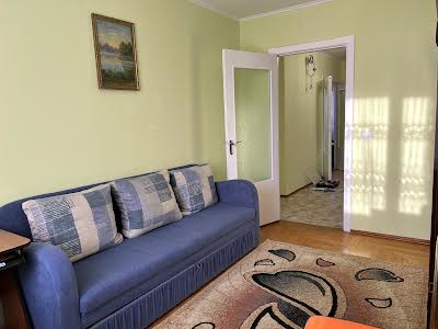 квартира за адресою Стадіонна вул., 6а