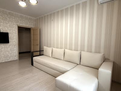 квартира по адресу Кондратюка Юрия ул., 5