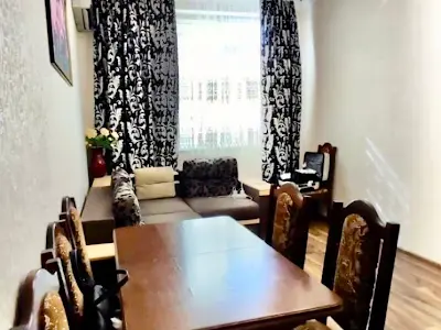 квартира за адресою Перлинна вул., 5