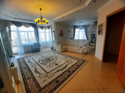 квартира по адресу Кловский спуск, 5