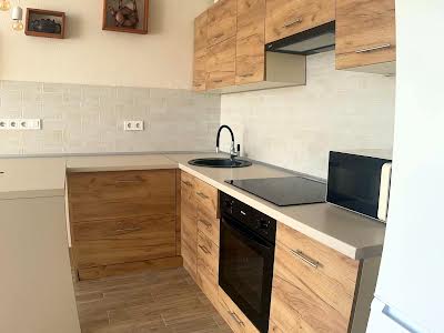 квартира по адресу Салютная ул., 2