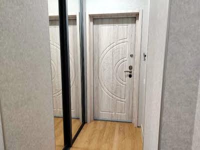 квартира за адресою Роганська вул., 130/3
