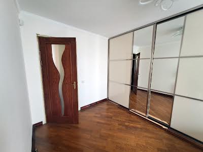 квартира за адресою Корольова, 3