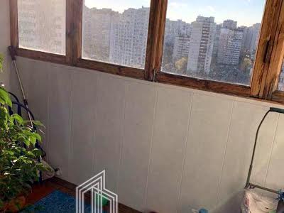 квартира за адресою Драгоманова вул., 12