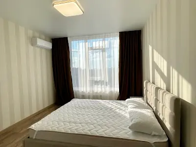 квартира за адресою Любомира Гузара просп. (Космонавта Комарова), 11