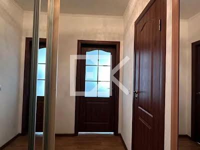квартира за адресою Софії Русової вул., 7