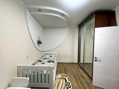 квартира за адресою Олени Пчілки вул., 2