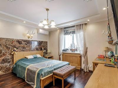 квартира по адресу Боголюбова ул., 16