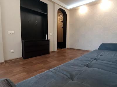 квартира по адресу Калиновая ул., 11а