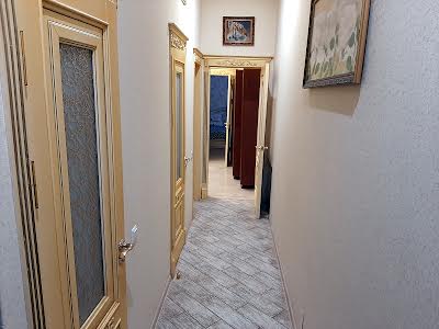 квартира за адресою Троїцька вул., 62