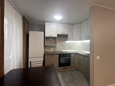 квартира за адресою Верховинна вул., 81