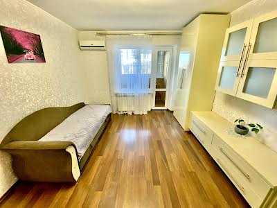 квартира по адресу Лукьяновская ул., 7