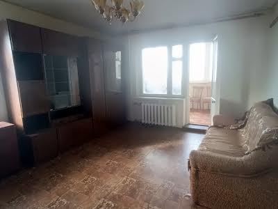 квартира за адресою Дніпровська вул., 98
