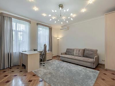 квартира за адресою Олеся Гончара вул., 26
