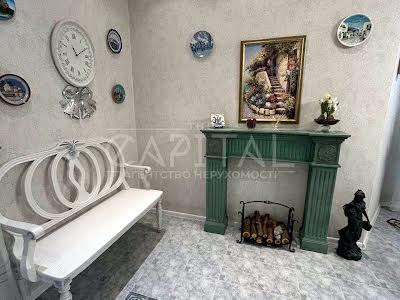 дом по адресу блакитна, 21