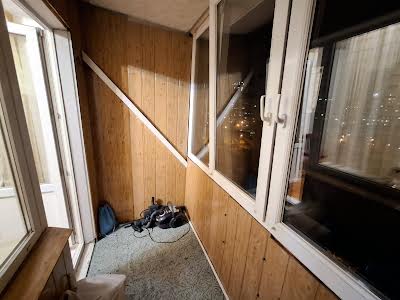 квартира за адресою Драгоманова вул., 25