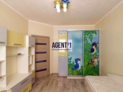 квартира за адресою Миру вул., 11-А