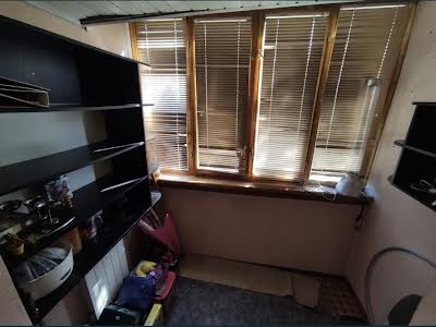 квартира за адресою Чарівна вул., 122