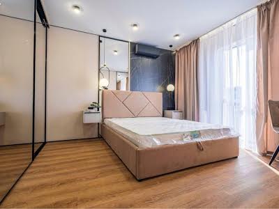 квартира за адресою Берковецька вул., 4д
