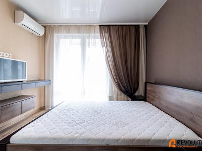 квартира за адресою Практична вул., 3
