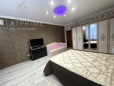 квартира за адресою Миколи Ушакова вул., 1-В