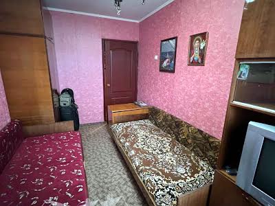 квартира за адресою Воскресенський бульв. (Перова), 48а