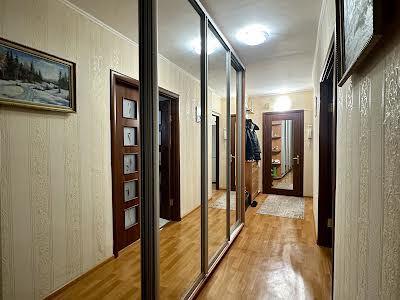 квартира за адресою Одеса, Академіка Корольова вул., 48