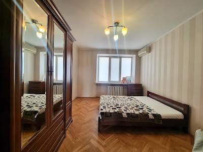 квартира за адресою Предславинська вул., 38