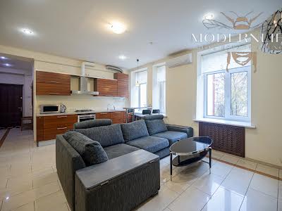 квартира за адресою Костельна вул., 6