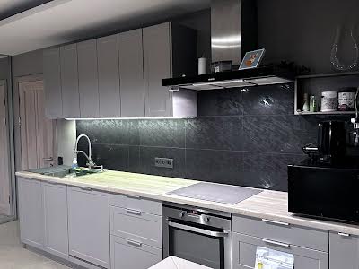 квартира за адресою Панаса Мирного вул., 28А