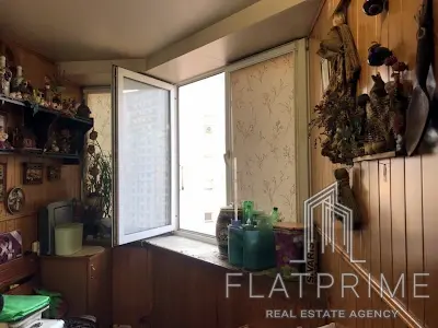 квартира за адресою Анни Ахматової вул., 33