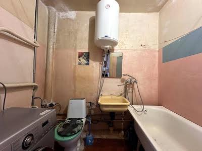 квартира за адресою житловий масив Тополя-2 вул., 42