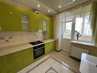 квартира за адресою Боголюбова вул., 35