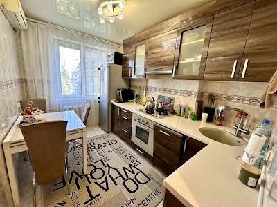 квартира по адресу Героев просп., 17