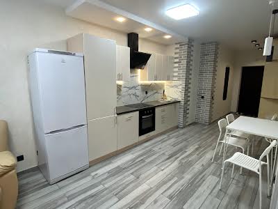 квартира за адресою Олени Теліги вул., 25