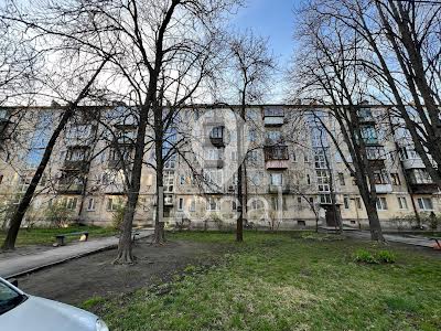 квартира за адресою Волинська вул., 4