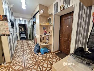 квартира по адресу Дружбы Народов ул., 228 А